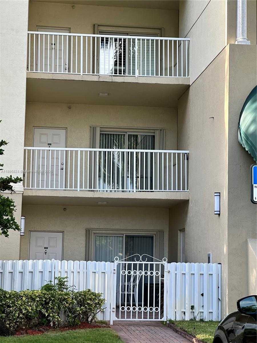 Small Image of 10700 NORTH WEST 66TH ST #201, Doral Number 8
