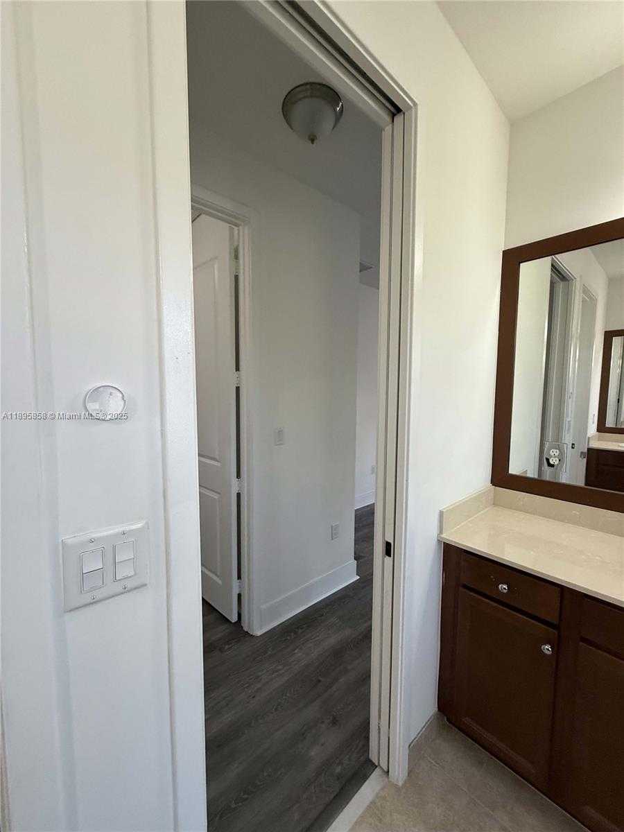 Small Image of 3299 WEST 96TH PL #n/a, Hialeah Number 20