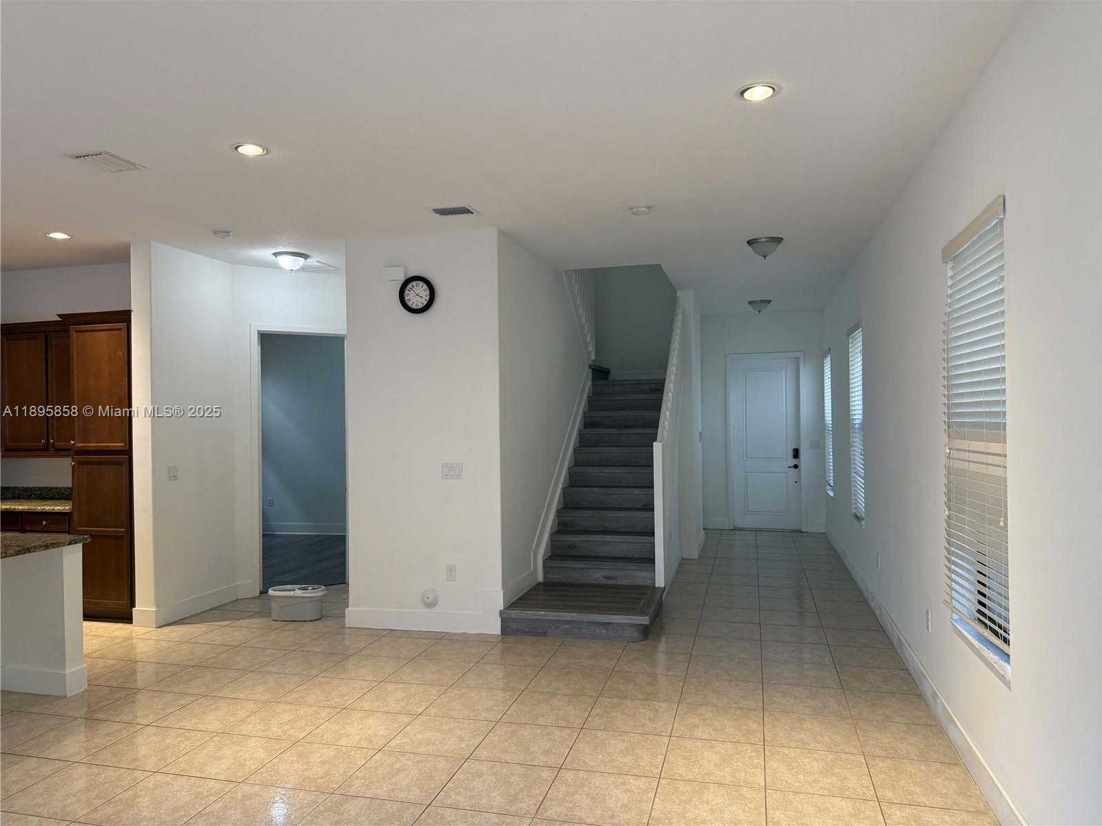 Small Image of 3299 WEST 96TH PL #n/a, Hialeah Number 4