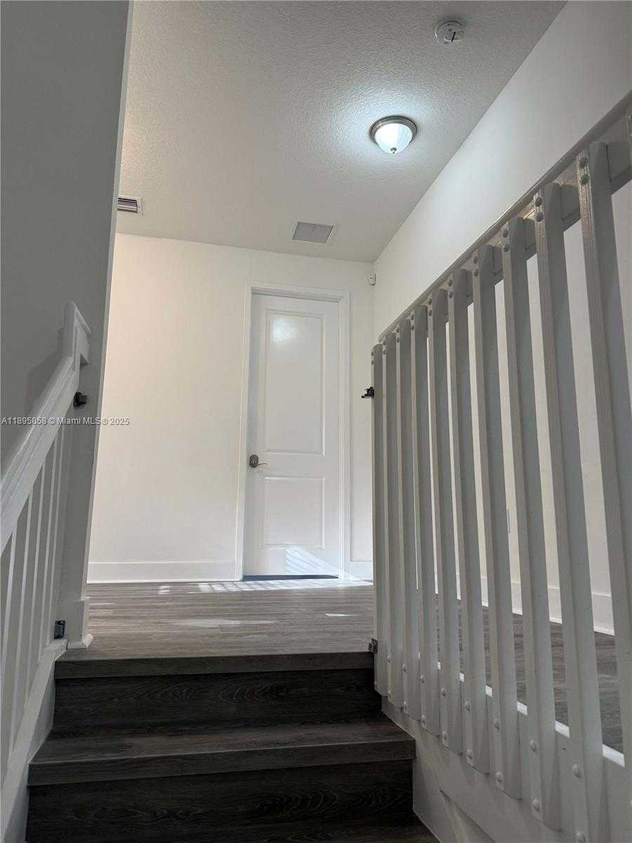 Small Image of 3299 WEST 96TH PL #n/a, Hialeah Number 5