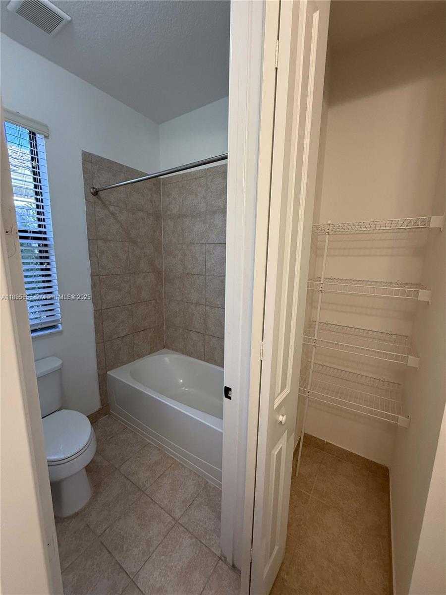 Small Image of 3299 WEST 96TH PL #n/a, Hialeah Number 7