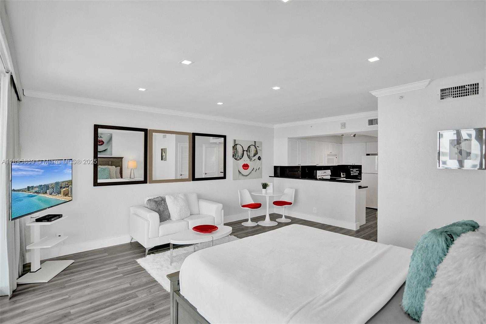 Small Image of 2501 SOUTH OCEAN DR #PH37 (available Now), Hollywood Number 15