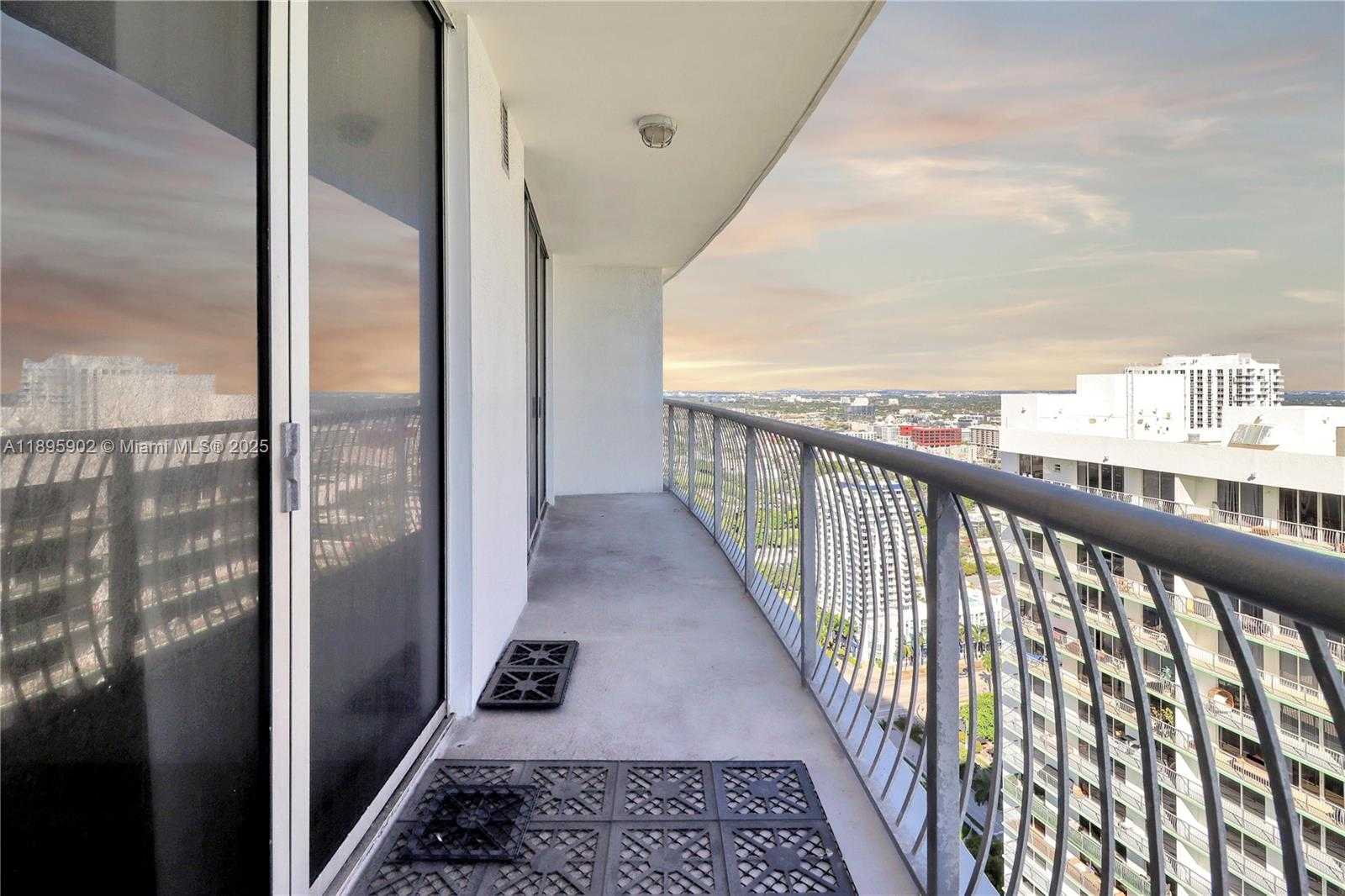 Small Image of 1750 NORTH BAYSHORE DR #3905, Miami Number 12