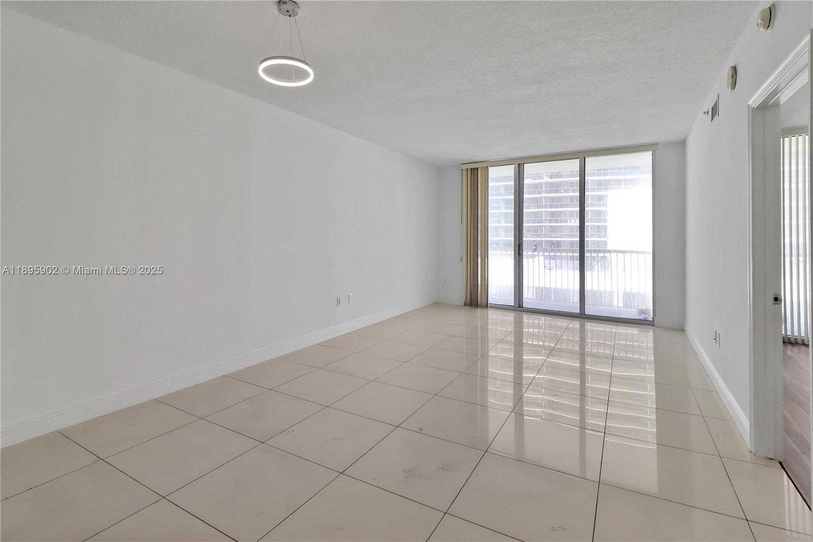 Small Image of 1750 NORTH BAYSHORE DR #3905, Miami Number 3