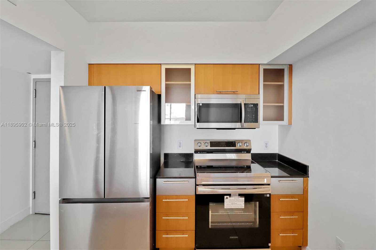 Small Image of 1750 NORTH BAYSHORE DR #3905, Miami Number 6