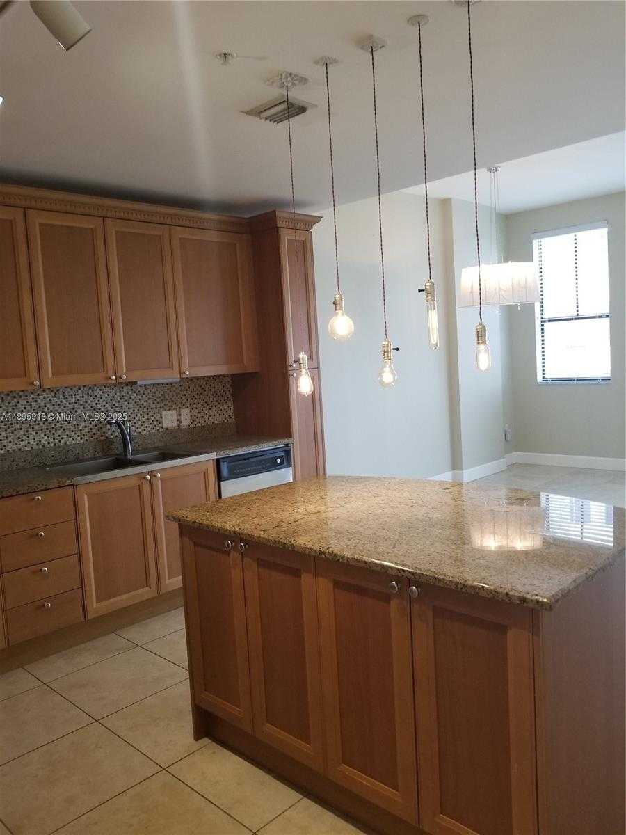 Small Image of 55 MERRICK WAY #828, Coral Gables Number 15