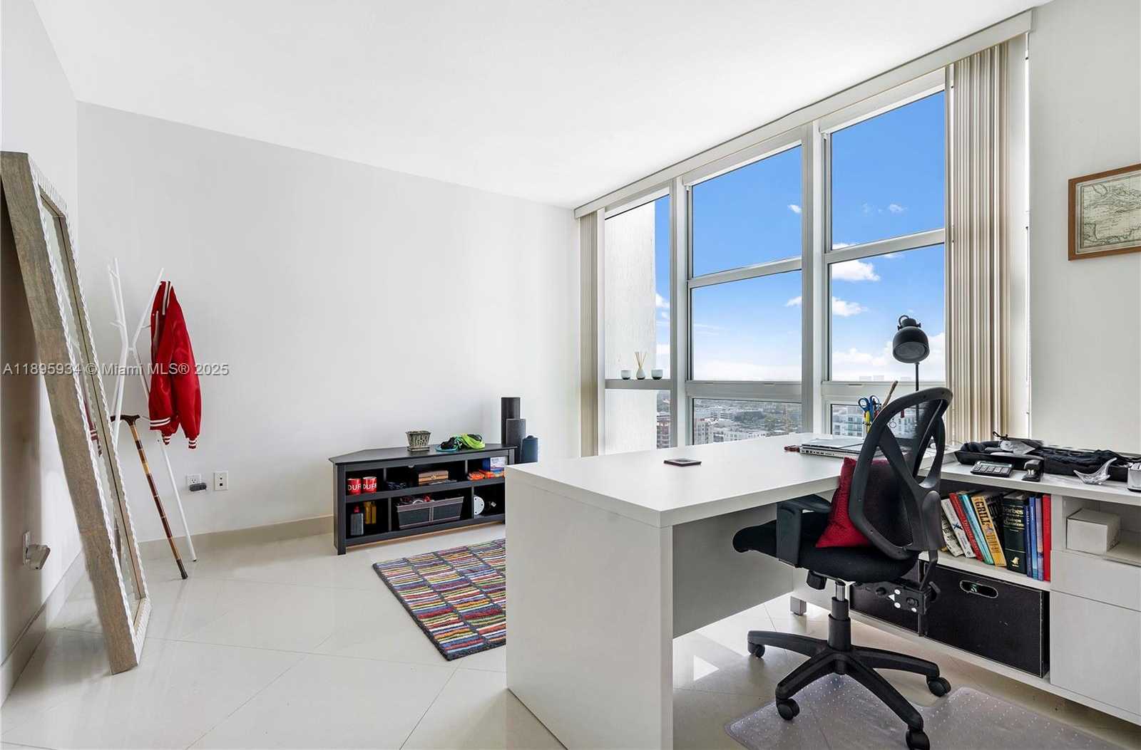 Small Image of 665 NORTH EAST 25TH ST #2505, Miami Number 13