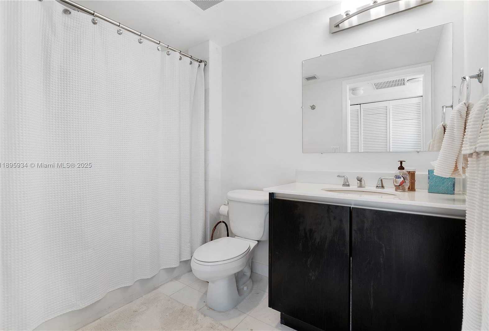 Small Image of 665 NORTH EAST 25TH ST #2505, Miami Number 14