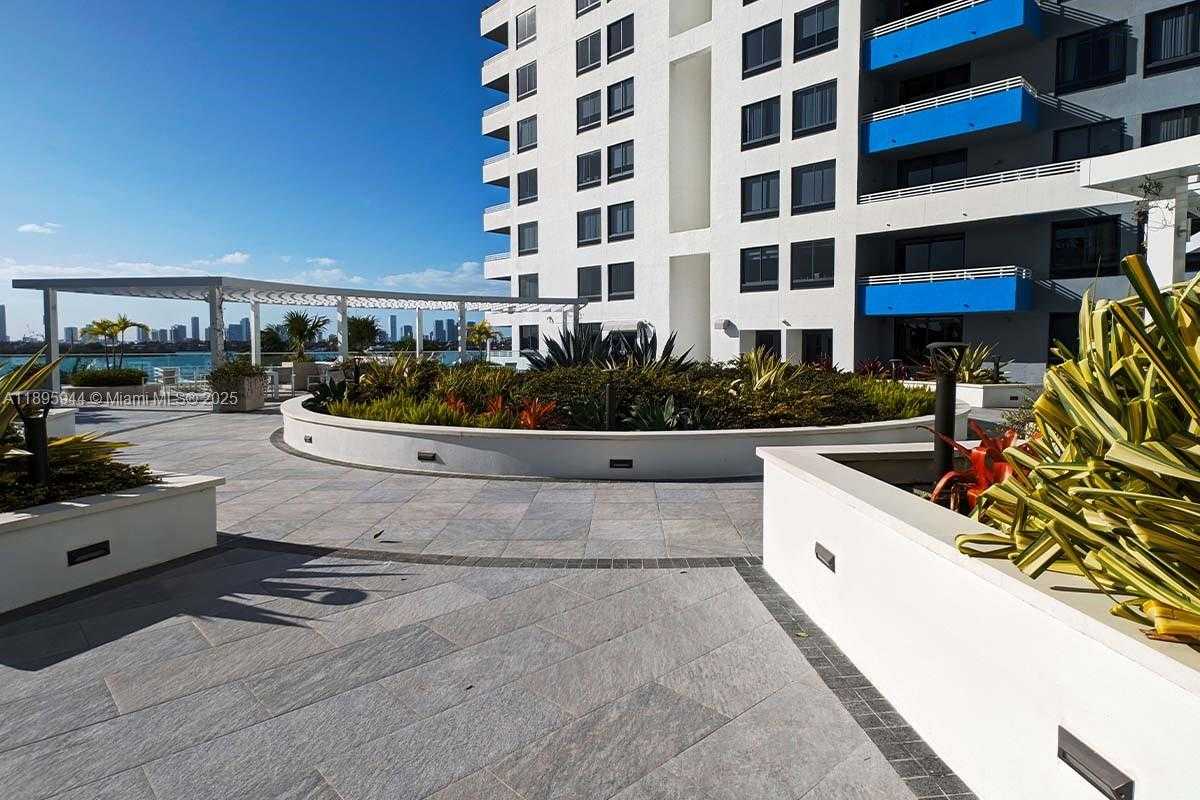 Small Image of 1330 WEST AVE #1613, Miami Beach Number 16