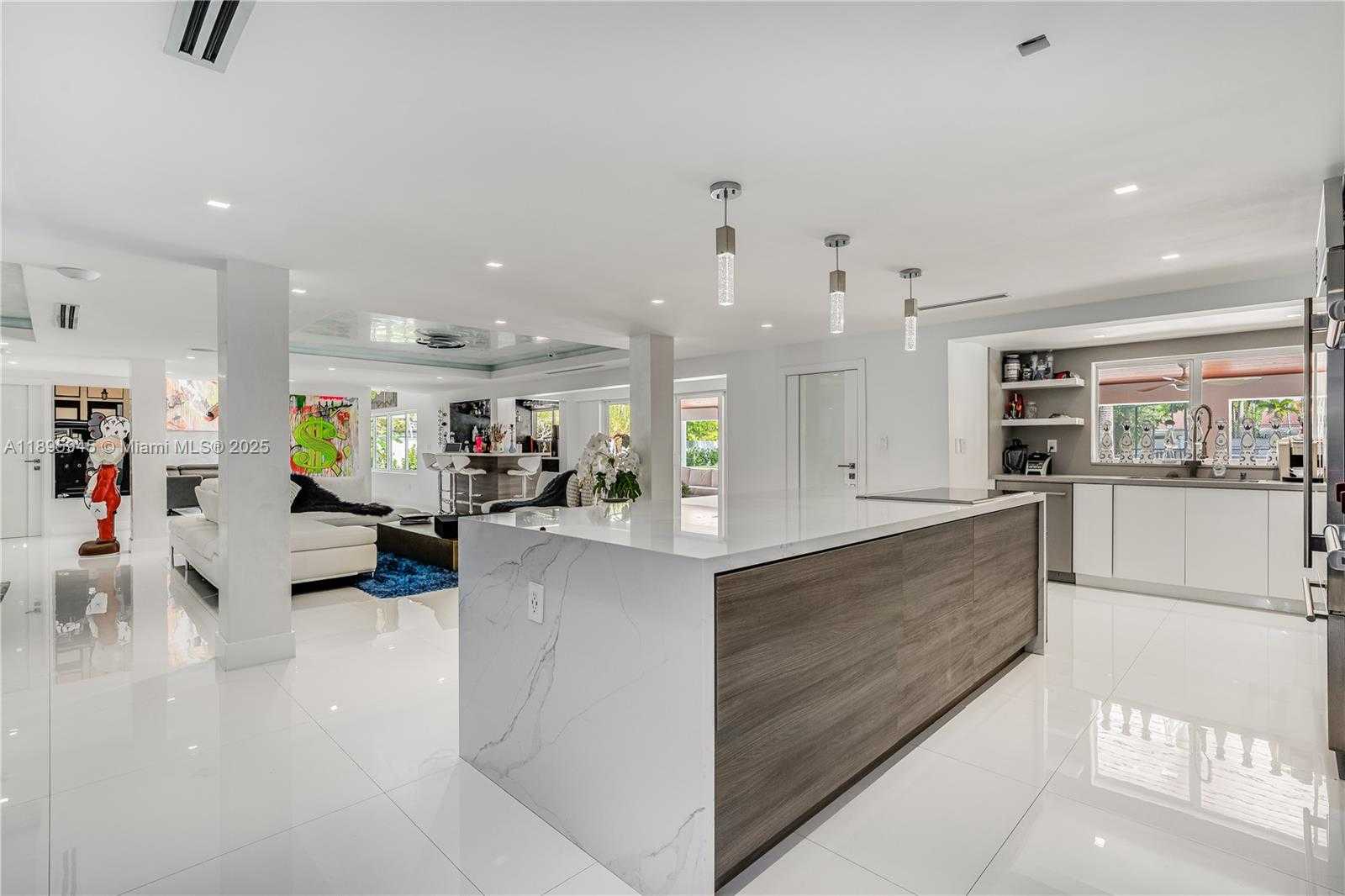 Small Image of 11531 SOUTH WEST 93RD ST, Miami Number 10