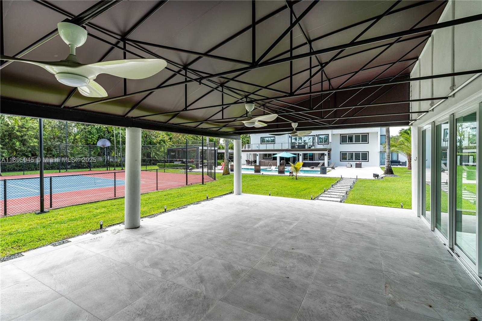 Small Image of 11531 SOUTH WEST 93RD ST, Miami Number 14