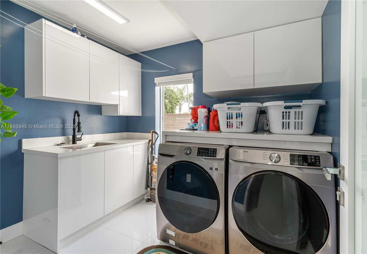 Small Image of 11531 SOUTH WEST 93RD ST, Miami Number 36