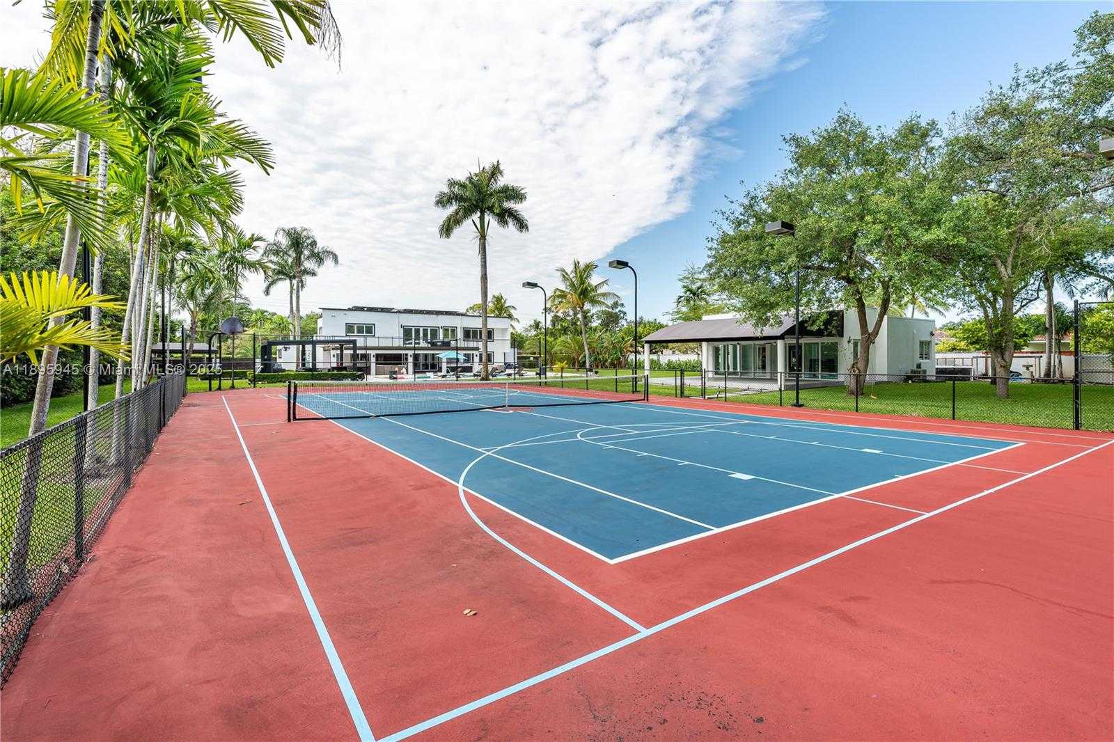 Small Image of 11531 SOUTH WEST 93RD ST, Miami Number 42