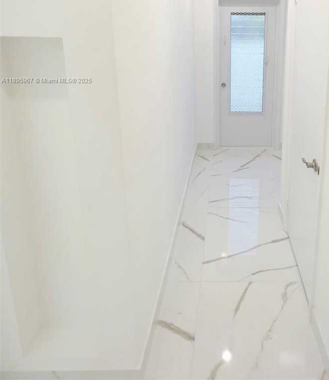 Small Image of 7300 BYRON AVE #10, Miami Beach Number 8