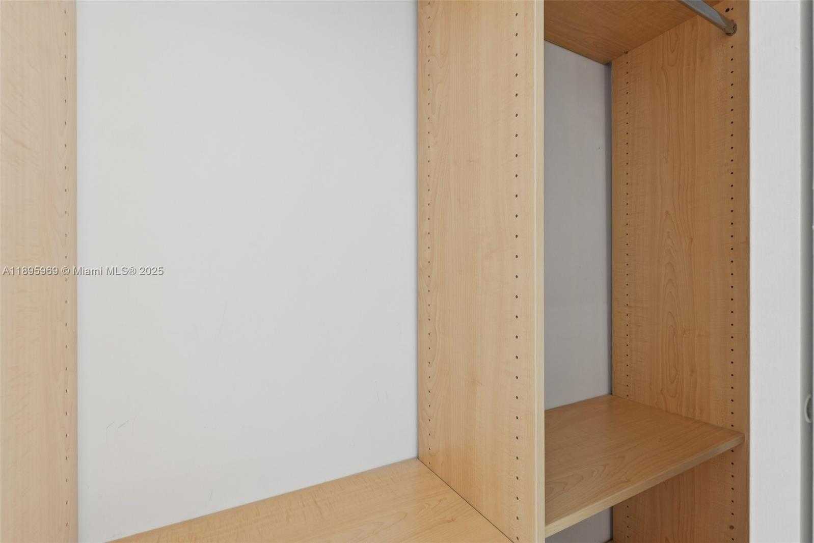 Small Image of 1060 BRICKELL AVE #2607, Miami Number 25