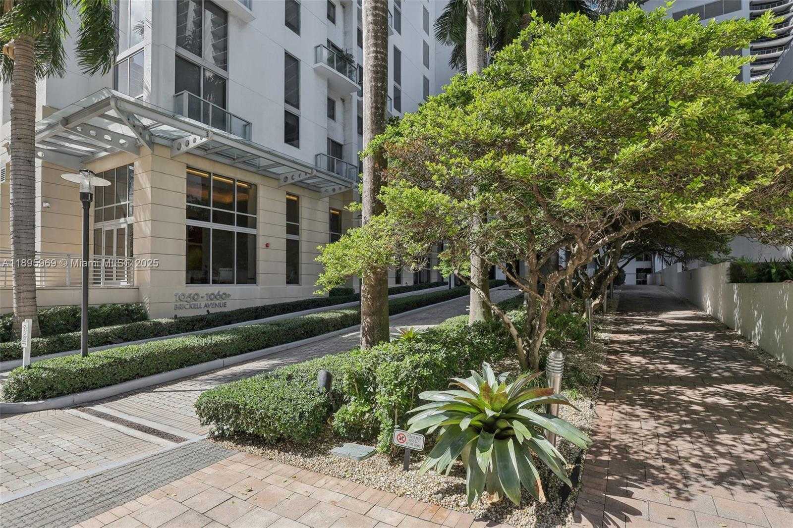 Small Image of 1060 BRICKELL AVE #2607, Miami Number 43