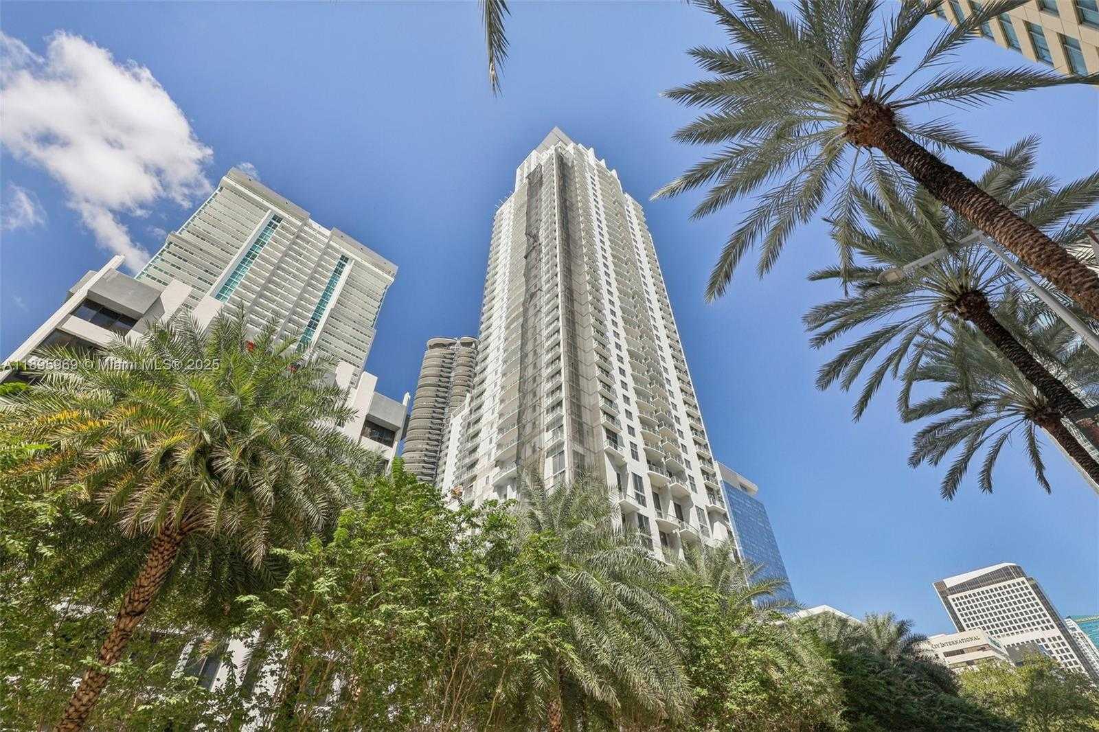 Small Image of 1060 BRICKELL AVE #2607, Miami Number 45