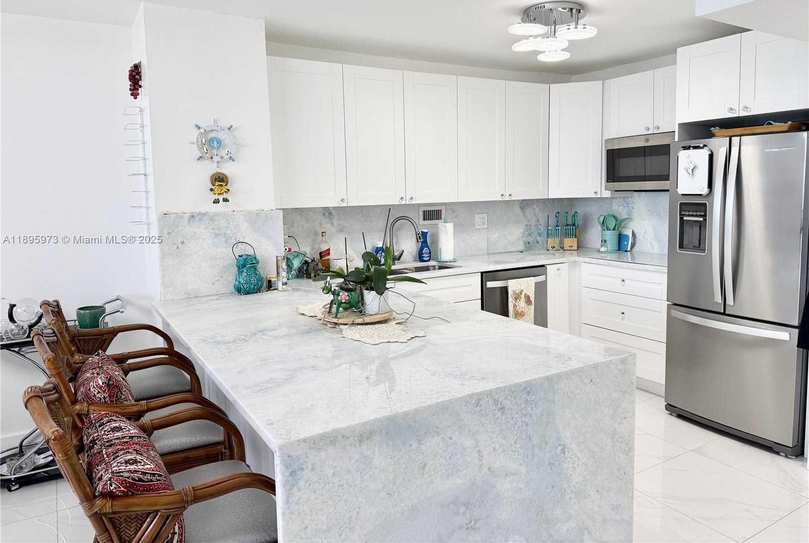 Small Image of 3180 SOUTH OCEAN DR #303, Hallandale Beach Number 12