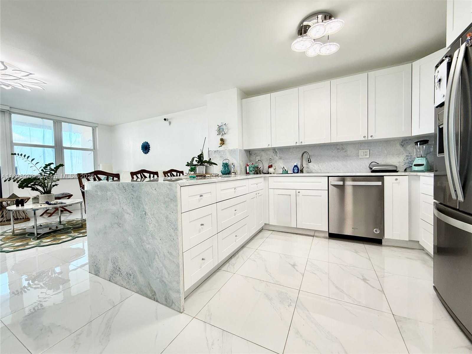Small Image of 3180 SOUTH OCEAN DR #303, Hallandale Beach Number 16