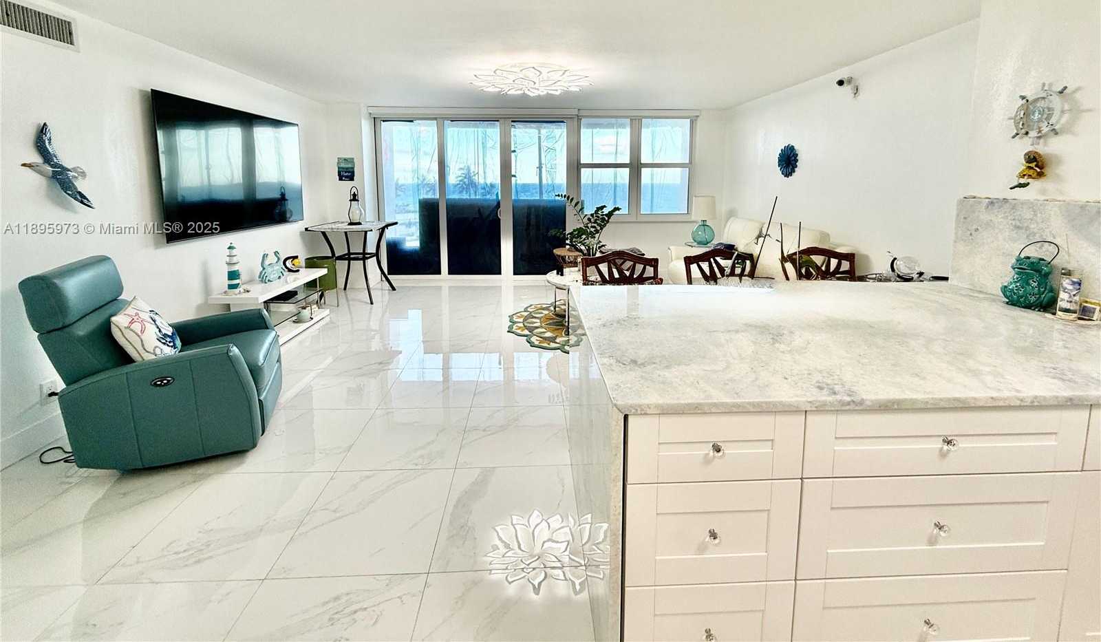 Small Image of 3180 SOUTH OCEAN DR #303, Hallandale Beach Number 20