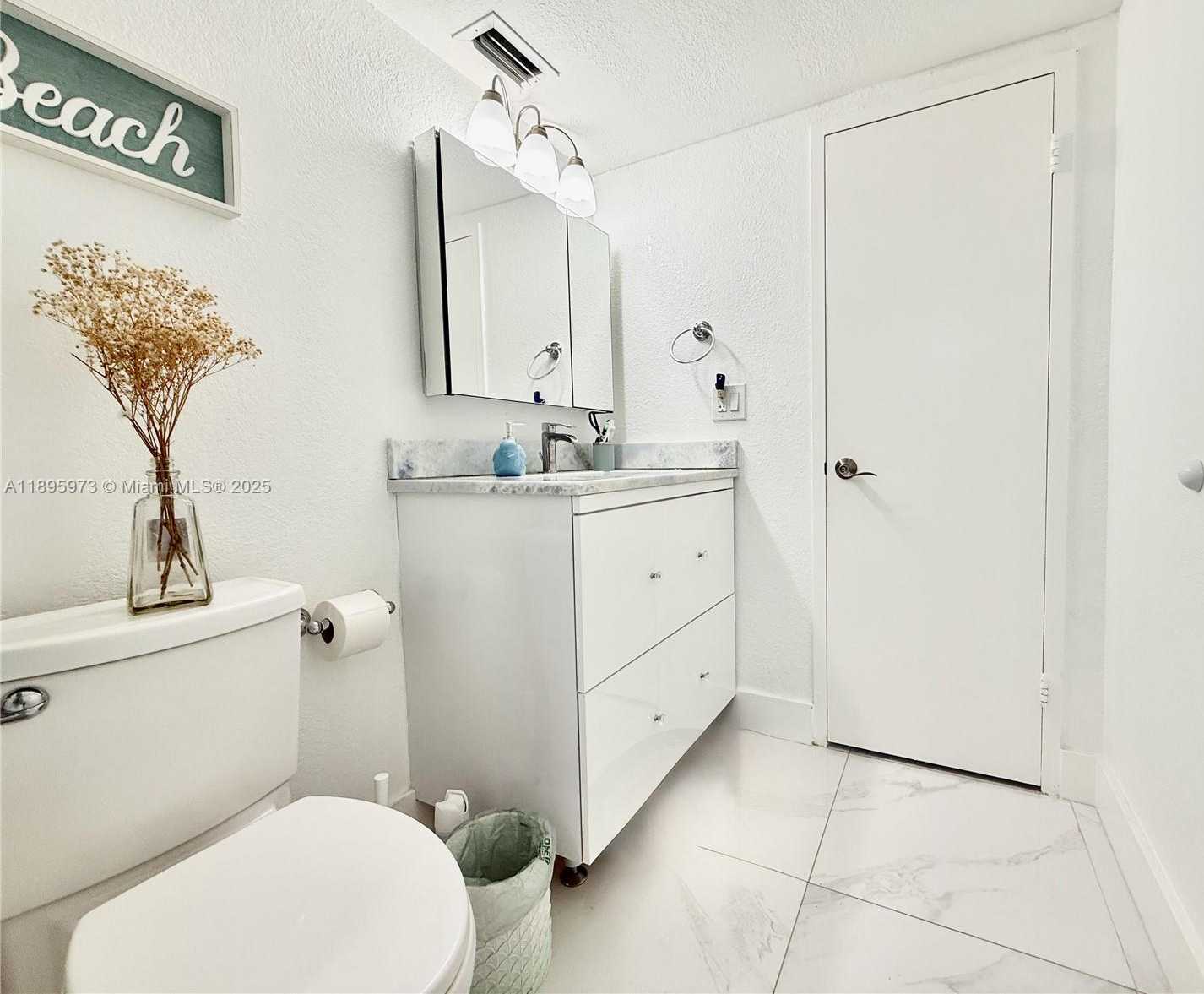 Small Image of 3180 SOUTH OCEAN DR #303, Hallandale Beach Number 22