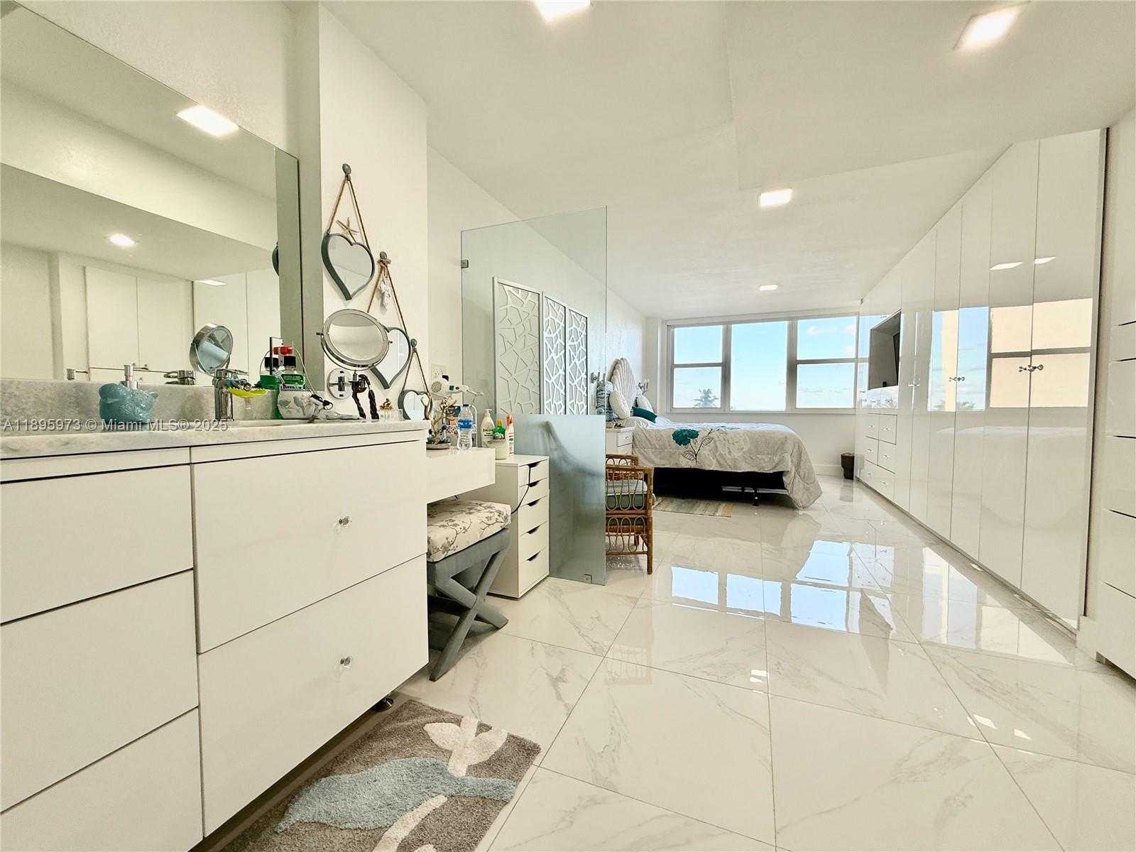 Small Image of 3180 SOUTH OCEAN DR #303, Hallandale Beach Number 30