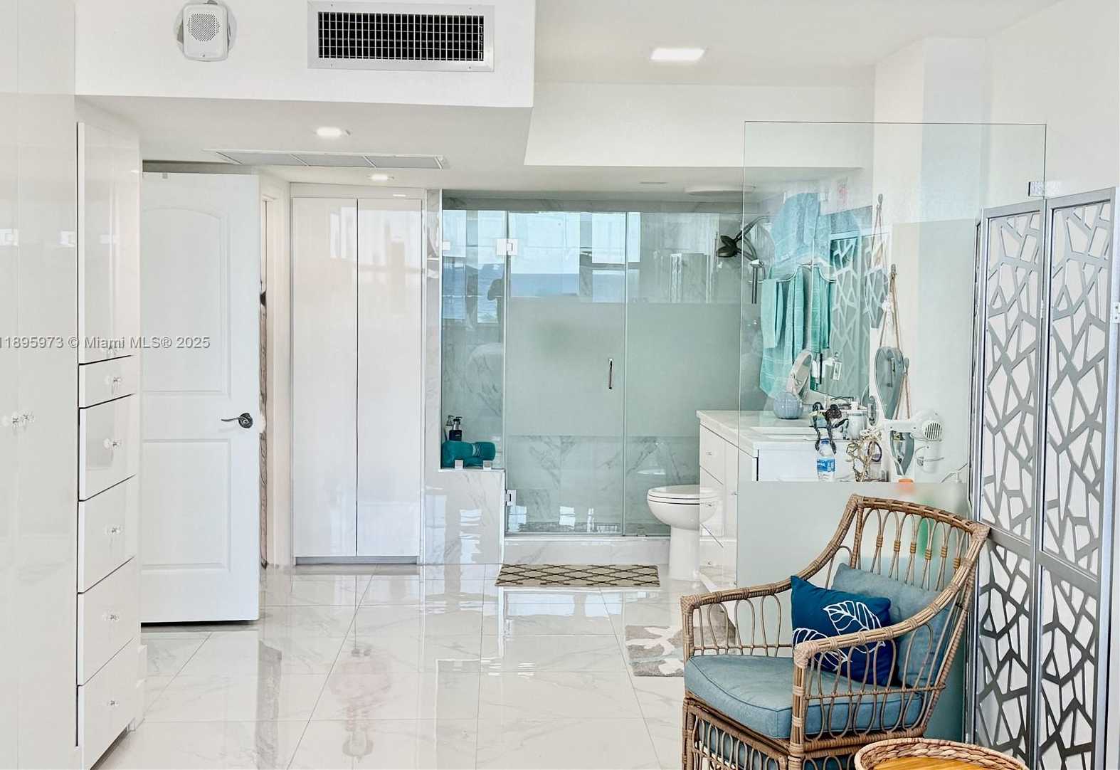 Small Image of 3180 SOUTH OCEAN DR #303, Hallandale Beach Number 34