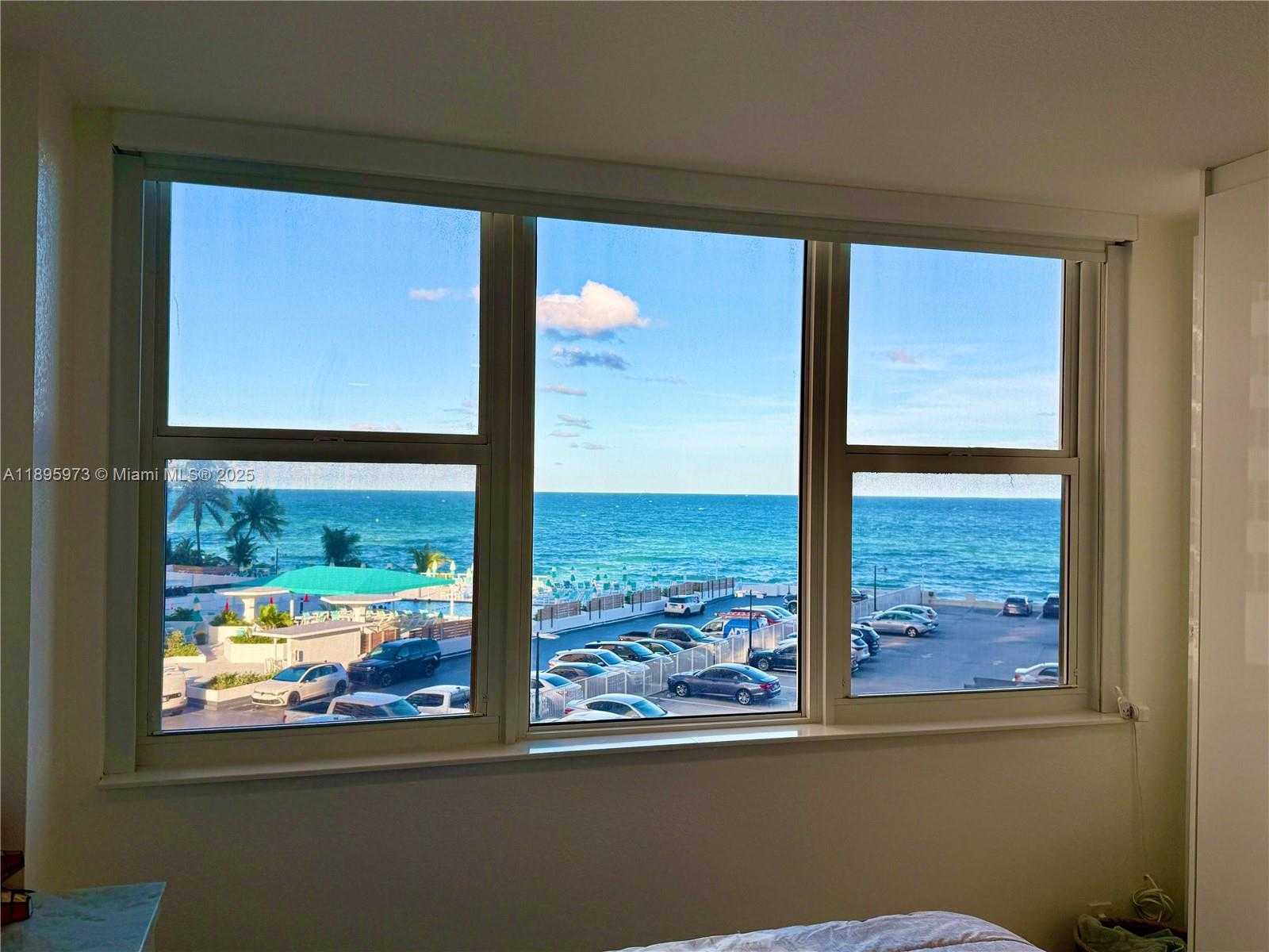 Small Image of 3180 SOUTH OCEAN DR #303, Hallandale Beach Number 40