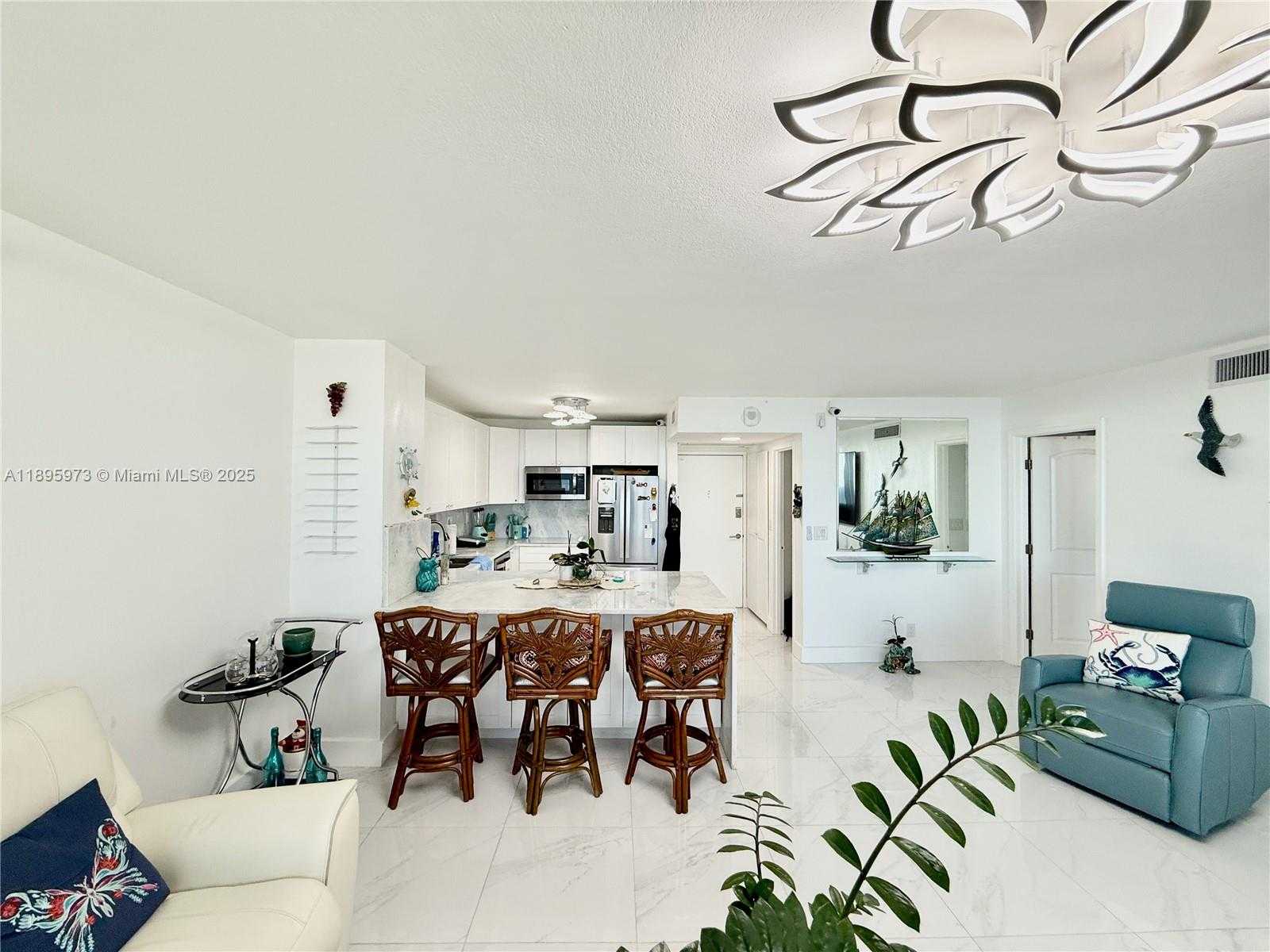 Small Image of 3180 SOUTH OCEAN DR #303, Hallandale Beach Number 7