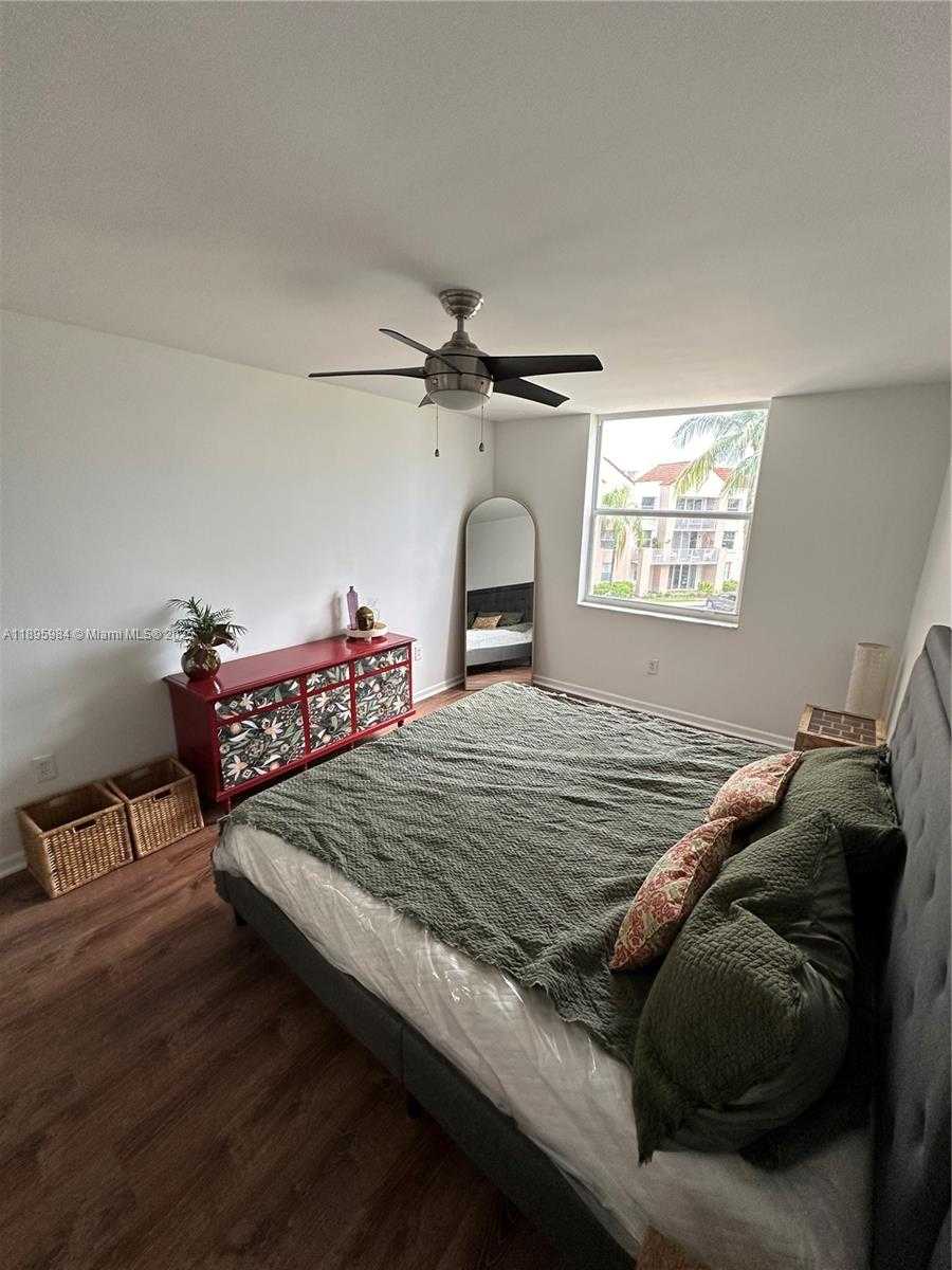 Small Image of 2711 OCEAN CLUB BLVD #307, Hollywood Number 5