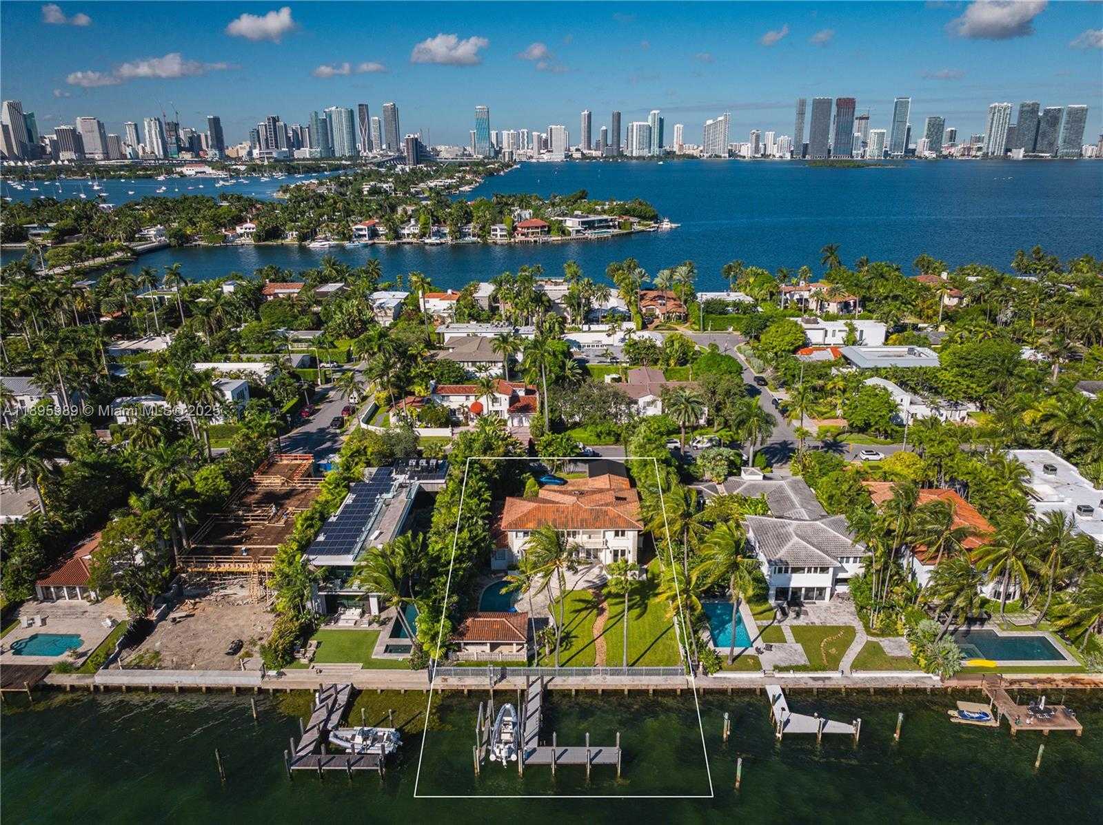 Small Image of 617 EAST DILIDO DR, Miami Beach Number 2