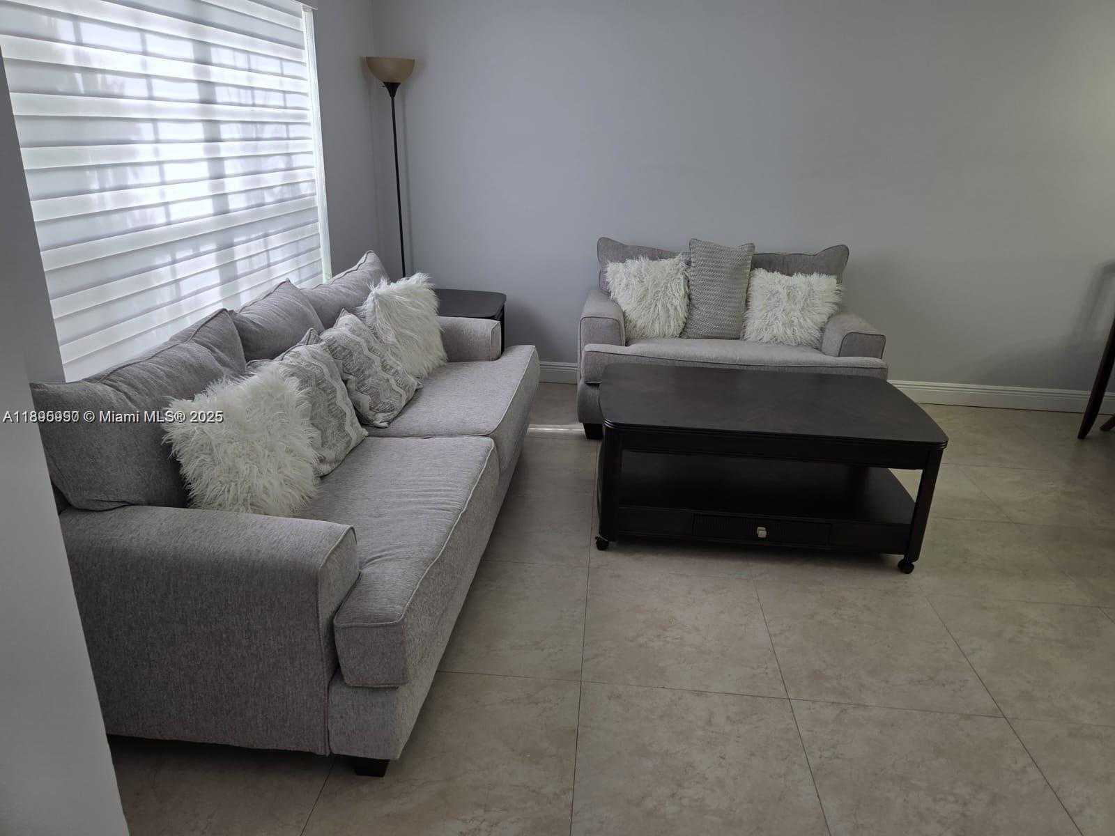 Small Image of 9982 SOUTH WEST 162ND CT, Miami Number 14