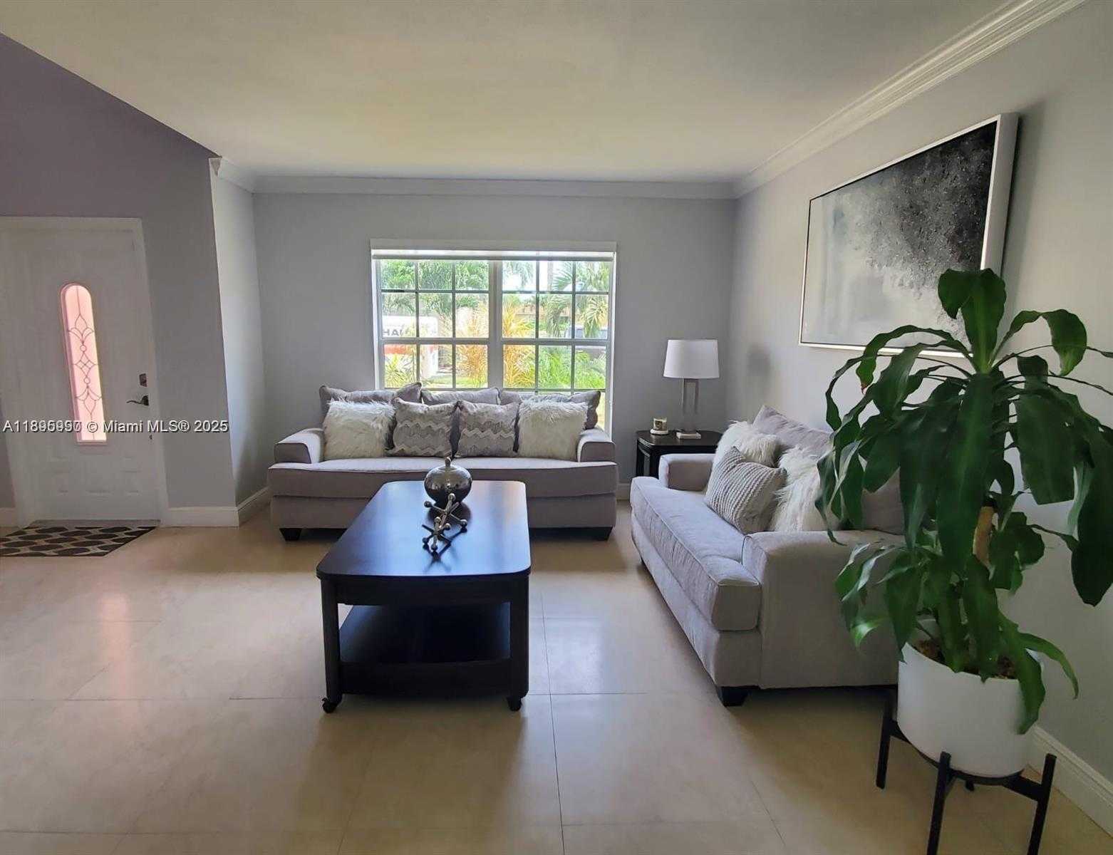 Small Image of 9982 SOUTH WEST 162ND CT, Miami Number 18
