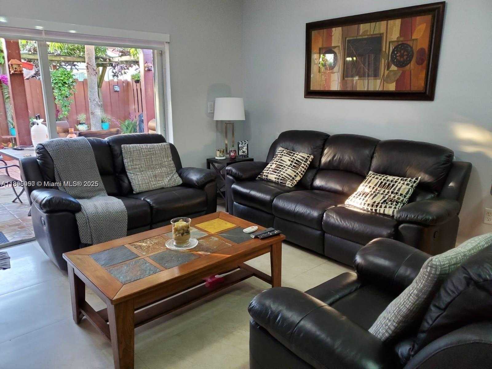 Small Image of 9982 SOUTH WEST 162ND CT, Miami Number 26