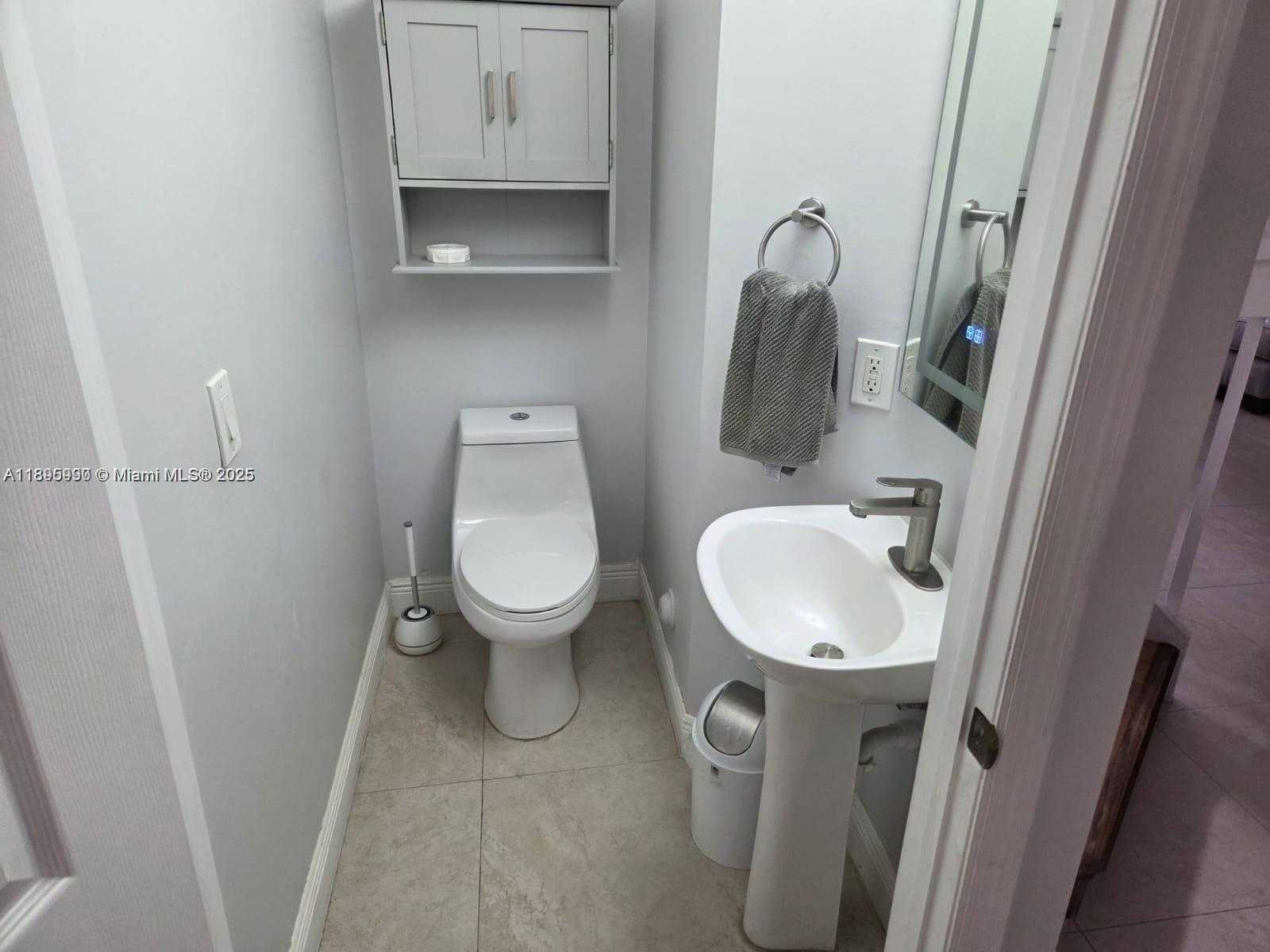 Small Image of 9982 SOUTH WEST 162ND CT, Miami Number 28