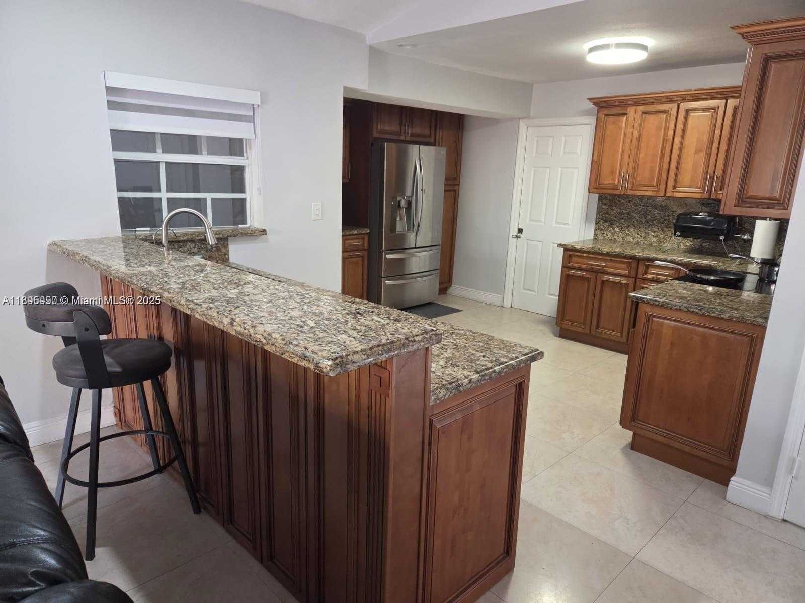 Small Image of 9982 SOUTH WEST 162ND CT, Miami Number 3