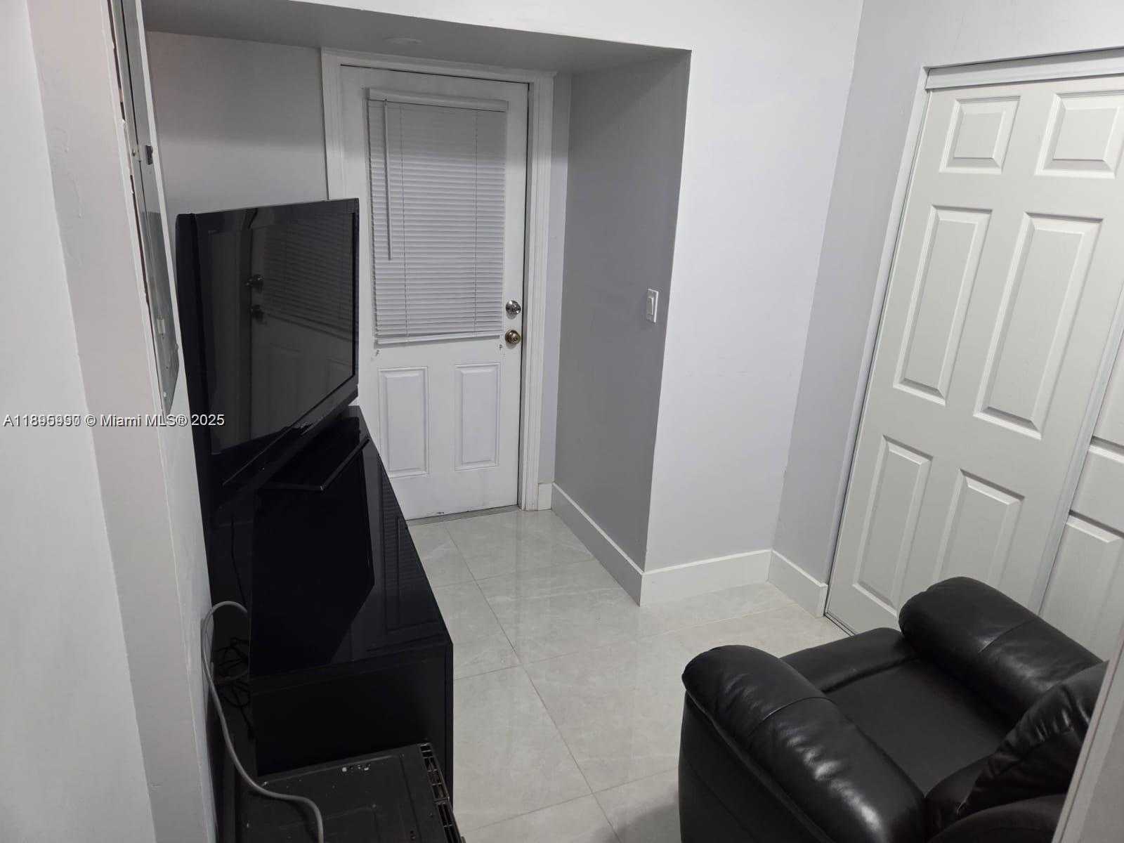 Small Image of 9982 SOUTH WEST 162ND CT, Miami Number 30