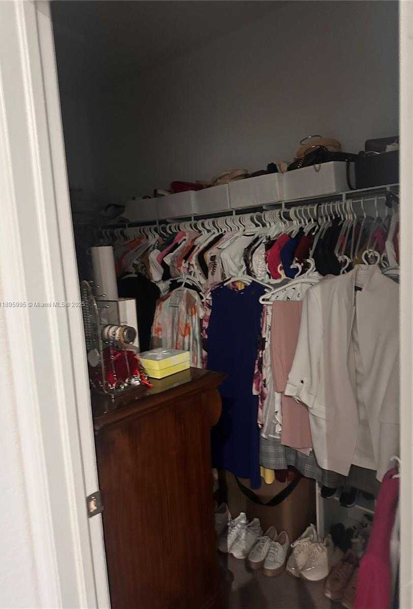 Small Image of 8867 WEST 35TH WAY, Hialeah Number 9