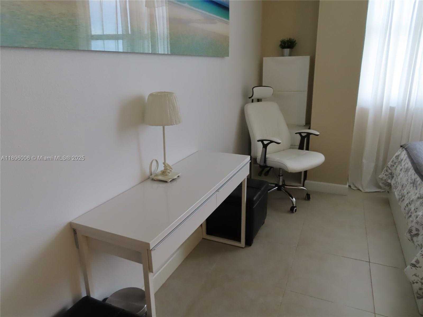 Small Image of 5701 COLLINS AVE #419, Miami Beach Number 18