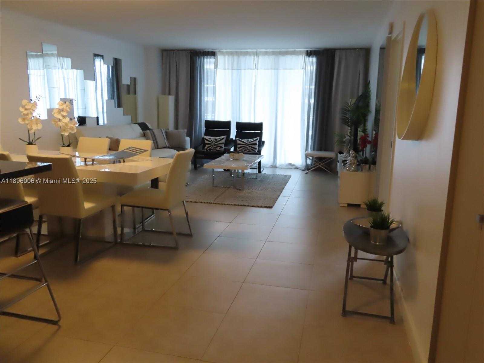 Small Image of 5701 COLLINS AVE #419, Miami Beach Number 4