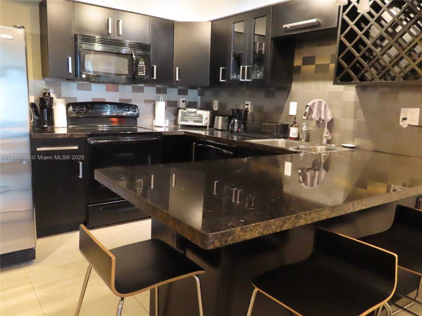 Small Image of 5701 COLLINS AVE #419, Miami Beach Number 7