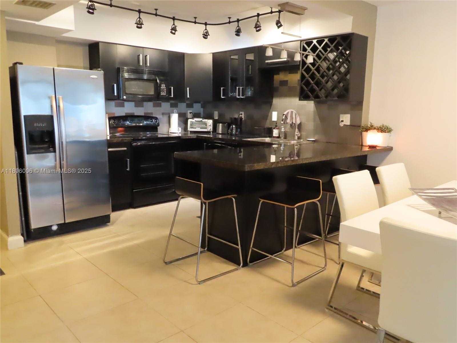 Small Image of 5701 COLLINS AVE #419, Miami Beach Number 8