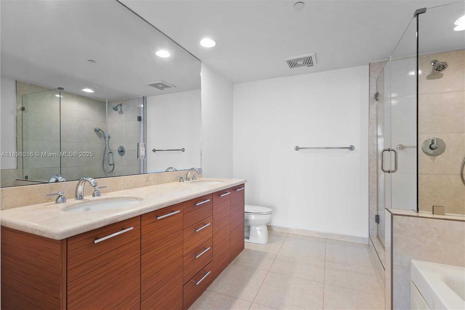 Small Image of 50 BISCAYNE BLVD #4008, Miami Number 26