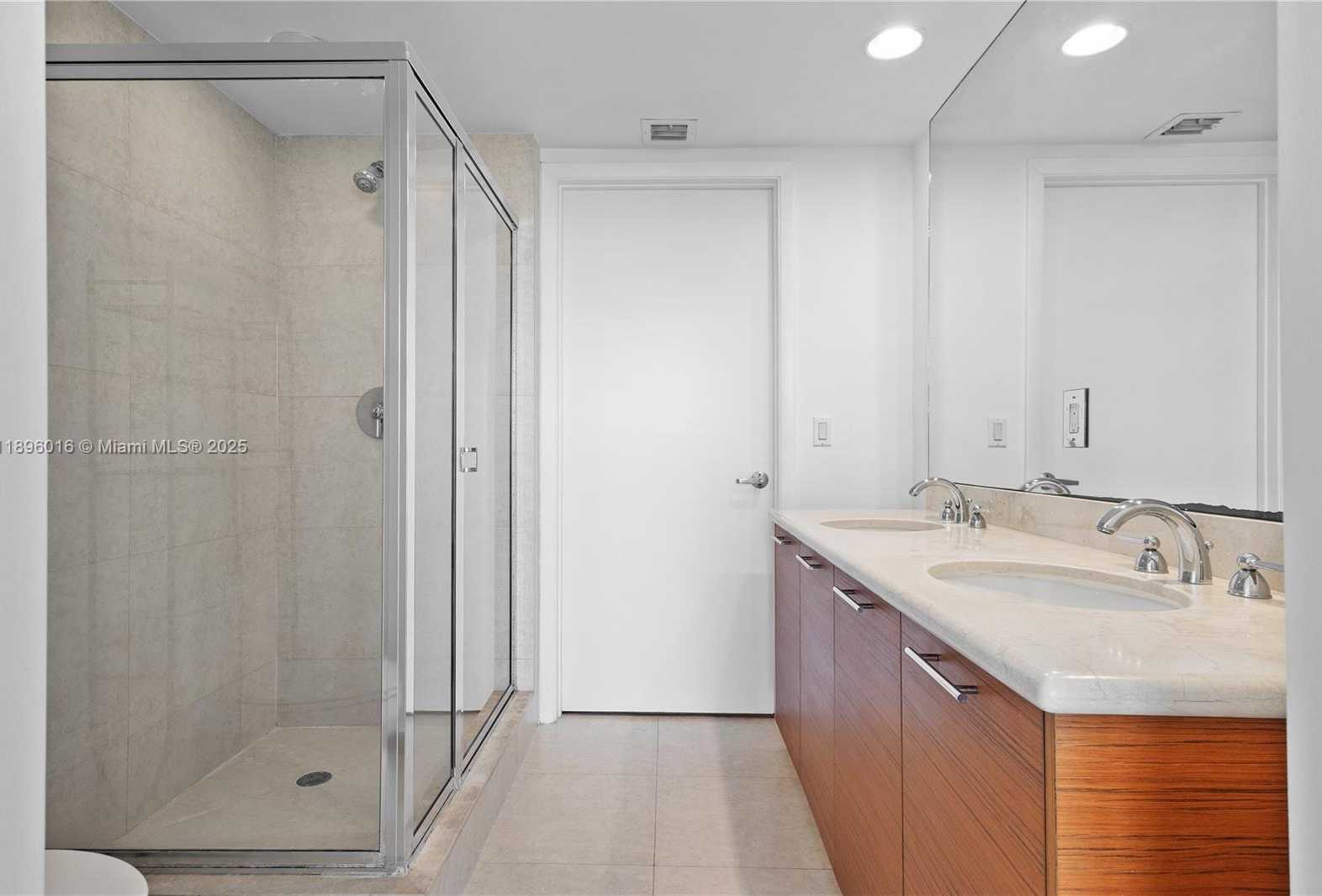 Small Image of 50 BISCAYNE BLVD #4008, Miami Number 28