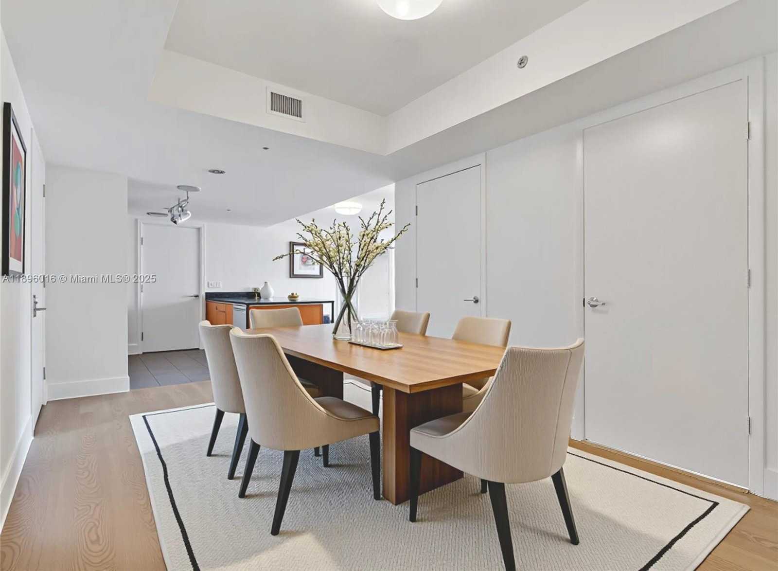 Small Image of 50 BISCAYNE BLVD #4008, Miami Number 4