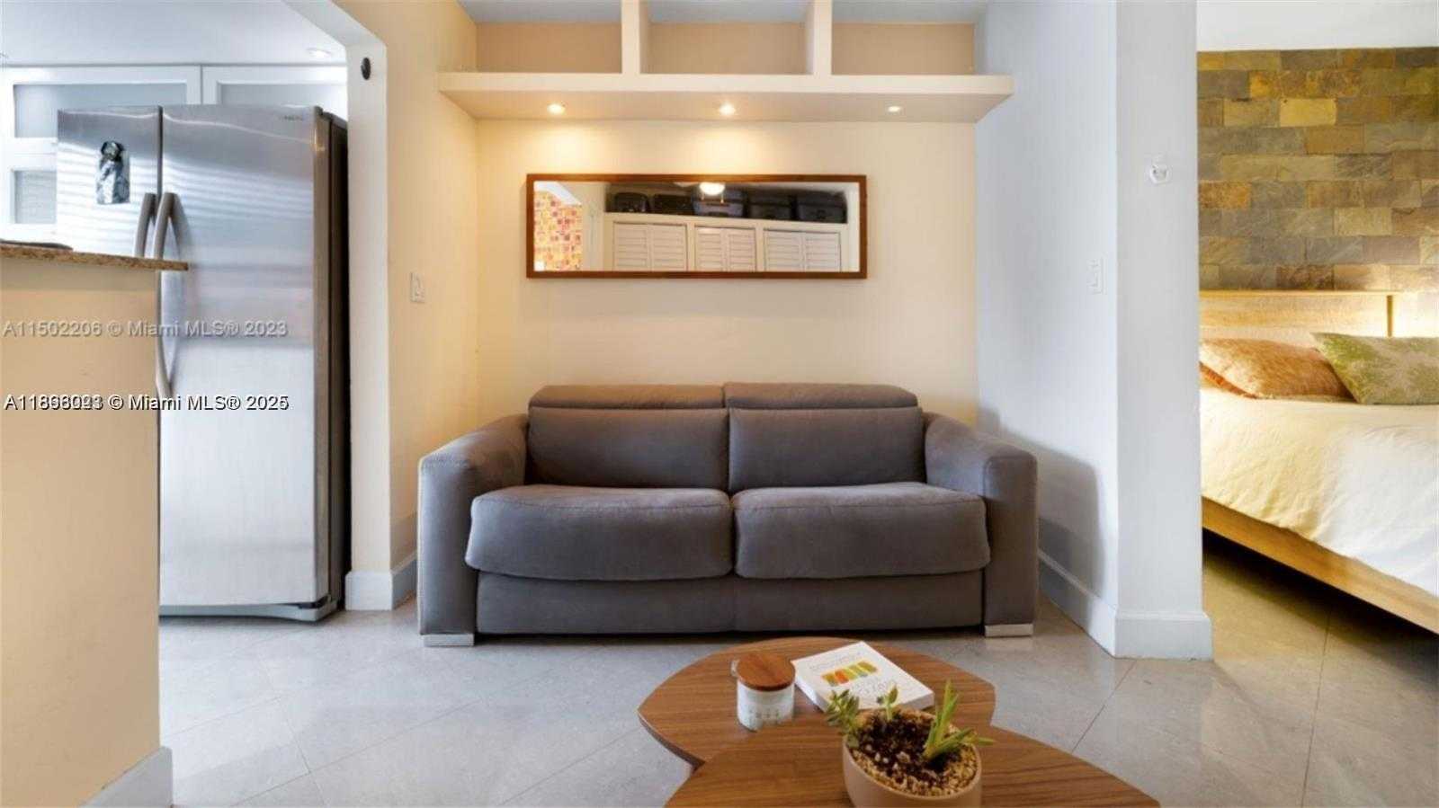 Small Image of 626 MERIDIAN AVE #5, Miami Beach Number 10