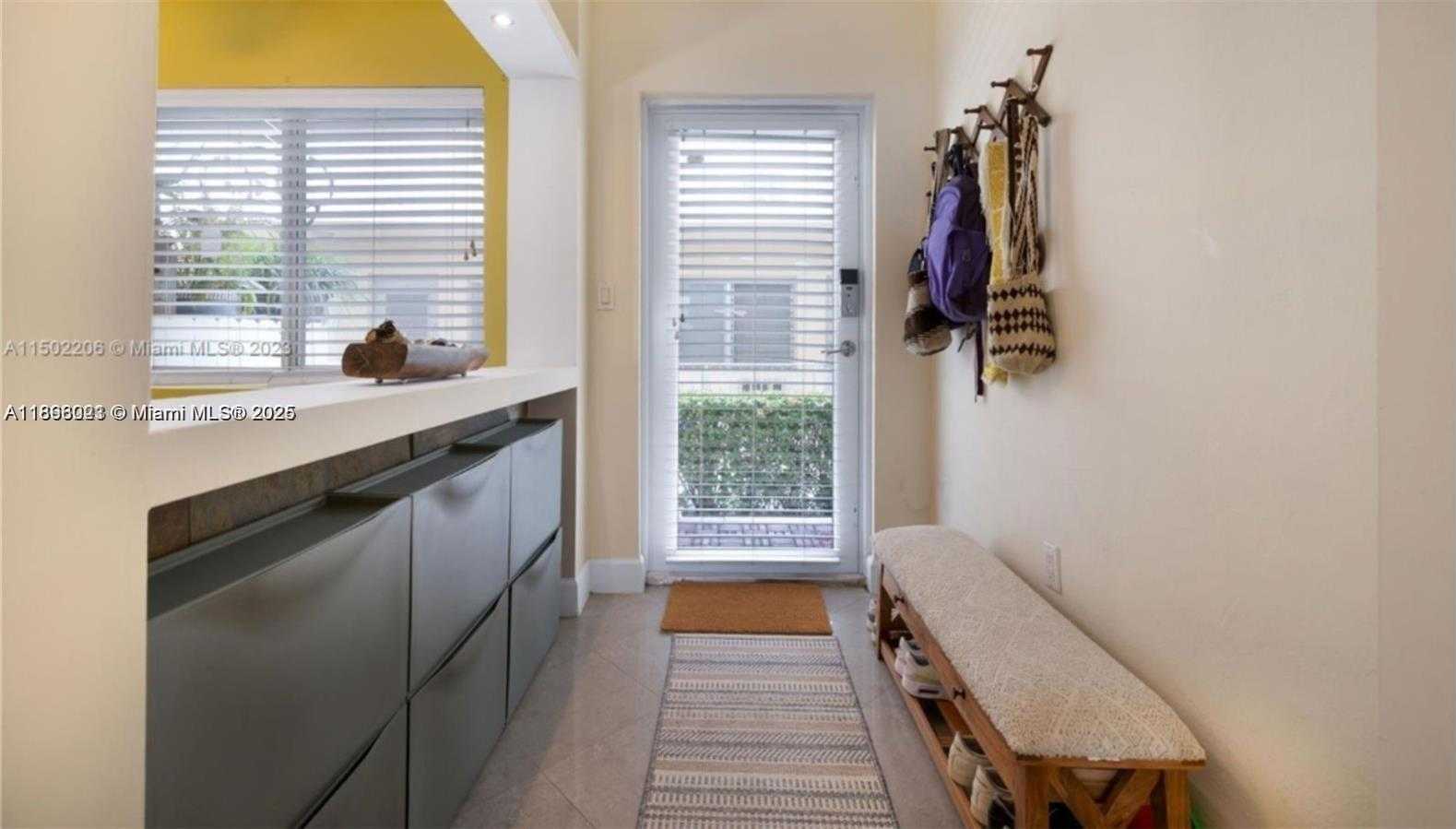 Small Image of 626 MERIDIAN AVE #5, Miami Beach Number 8