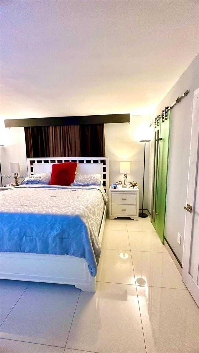 Small Image of 18880 NORTH WEST 57TH AVE #208, Hialeah Number 14