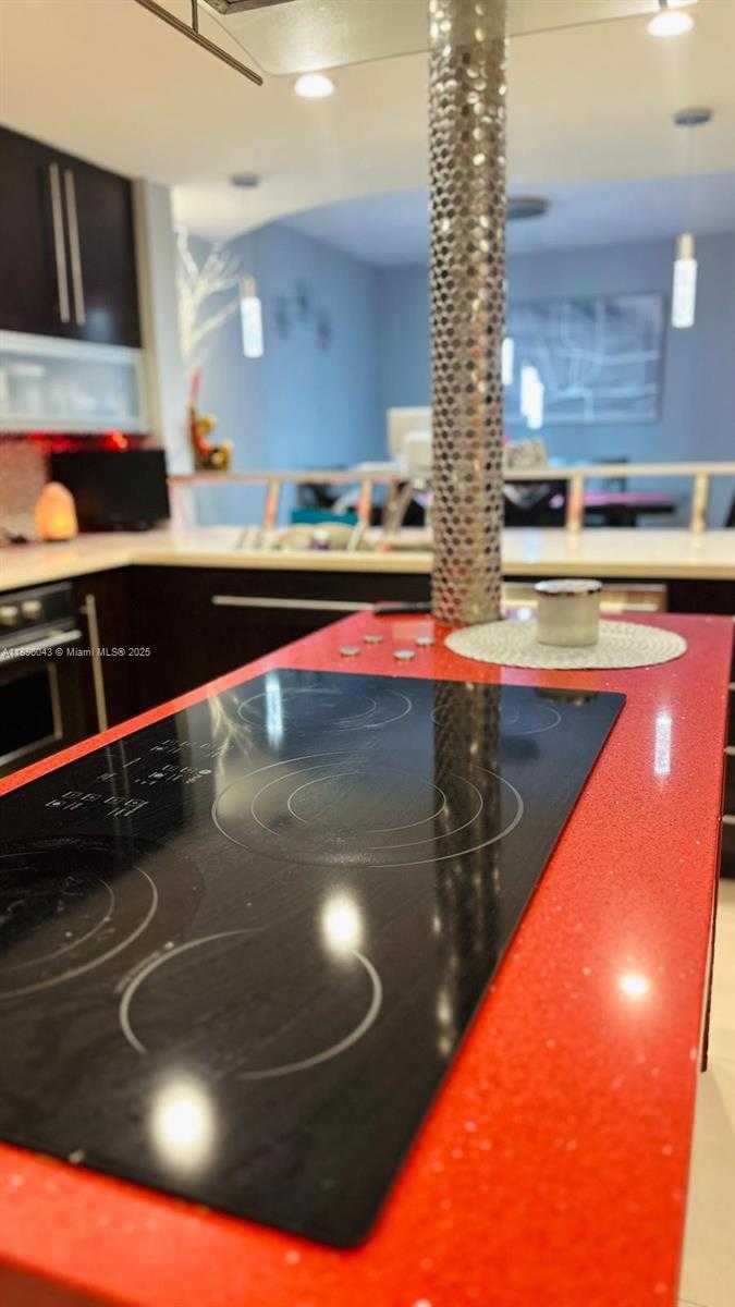 Small Image of 18880 NORTH WEST 57TH AVE #208, Hialeah Number 6