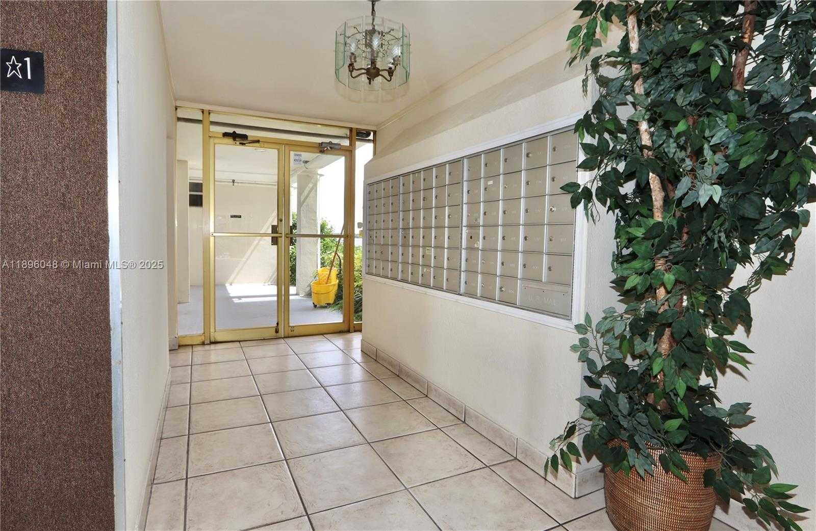 Small Image of 3020 MARCOS DR #S208, Aventura Number 27